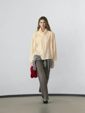 Asymmetrisches Hemd mit Knopfleiste