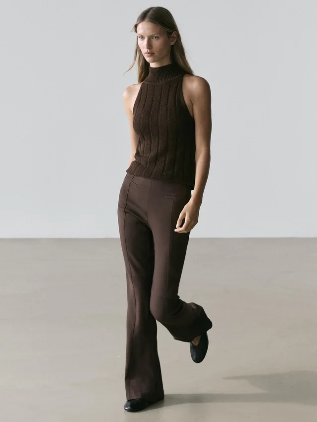 Ausgestellte Hose mit Tasche Ausgestellte Hose mit Tasche