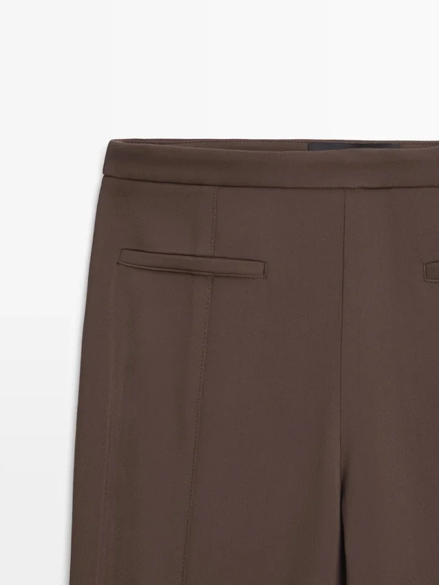Ausgestellte Hose mit Tasche Ausgestellte Hose mit Tasche