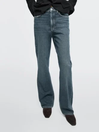 Boot-Cut-Jeans mit hoher Taille