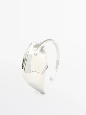 Breites, strukturiertes Armband