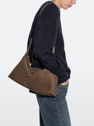 Bucket Bag aus Spaltveloursleder