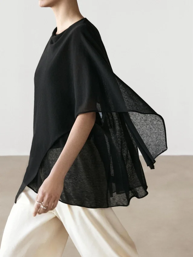 Cape-Oberteil aus Leinenmischung mit Überkreuz-Ausschnitt Cape-Oberteil aus Leinenmischung mit Überkreuz-Ausschnitt