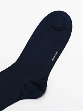 Einfarbige elegante Socken