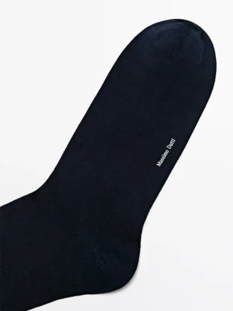 Einfarbige Socken aus Baumwollmischgewebe