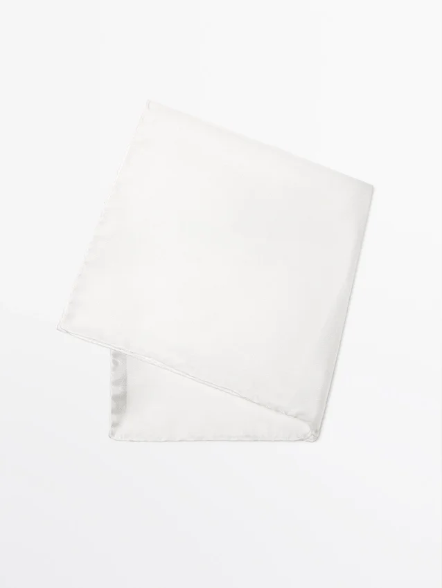 Einfarbiges Einstecktuch aus 100 % Seide Einfarbiges Einstecktuch aus 100 % Seide