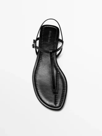 Flache Riemchensandalen mit Zehentrenner