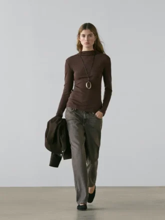 Geripptes Langarm-T-Shirt aus Baumwolle