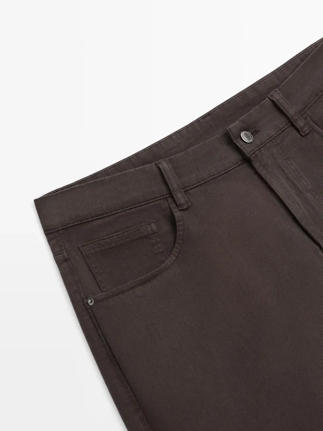 Jeans mit konischer Passform Jeans mit konischer Passform