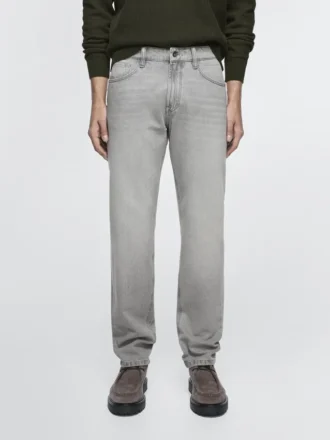 Jeans mit konischer Passform