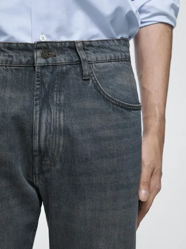 Jeans mit konischer Passform Jeans mit konischer Passform