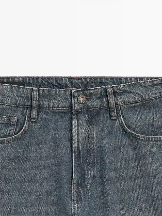 Jeans mit konischer Passform Jeans mit konischer Passform