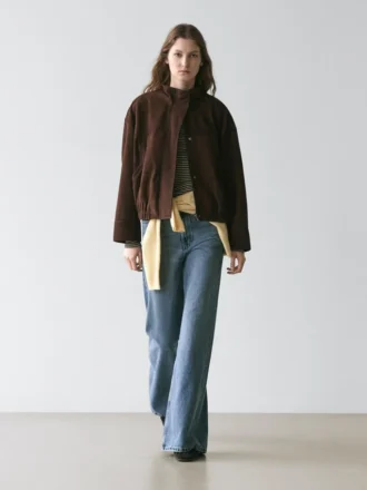 Jeans mit mittlerer Leibhöhe und Schlag