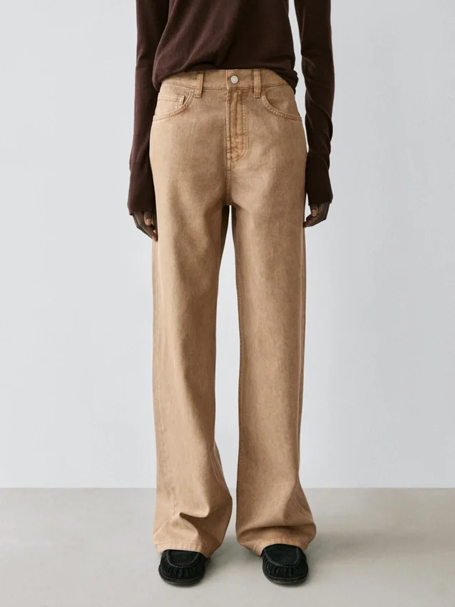 Jeans mit weitem Bein Jeans mit weitem Bein