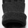 Kontrastreiche Handschuhe aus Nappaleder und Strick