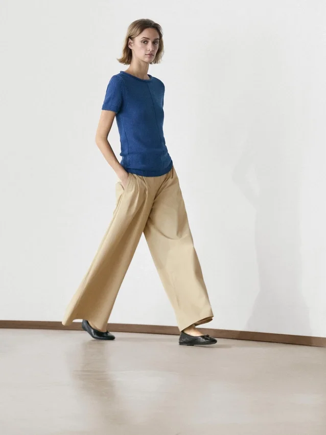 Kurzärmeliger Strickpullover aus Baumwollmischung Kurzärmeliger Strickpullover aus Baumwollmischung