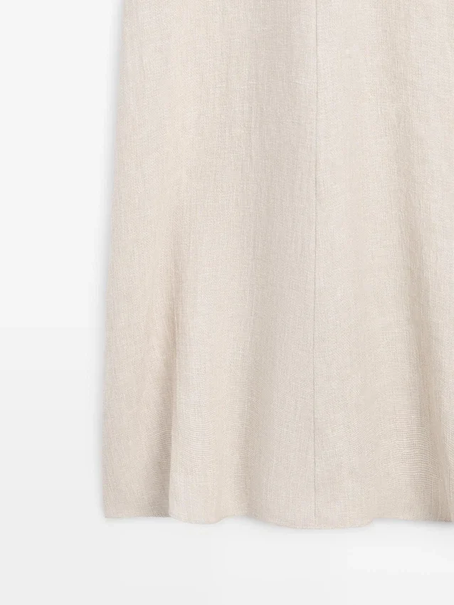 Leichtes, kurzärmeliges Midi-Kleid aus Leinen Leichtes, kurzärmeliges Midi-Kleid aus Leinen