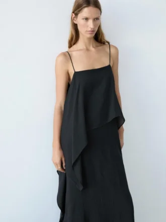 Midi-Kleid mit asymmetrischen Rüschen