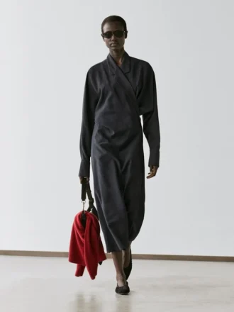 Midi-Kleid mit drapierten Details