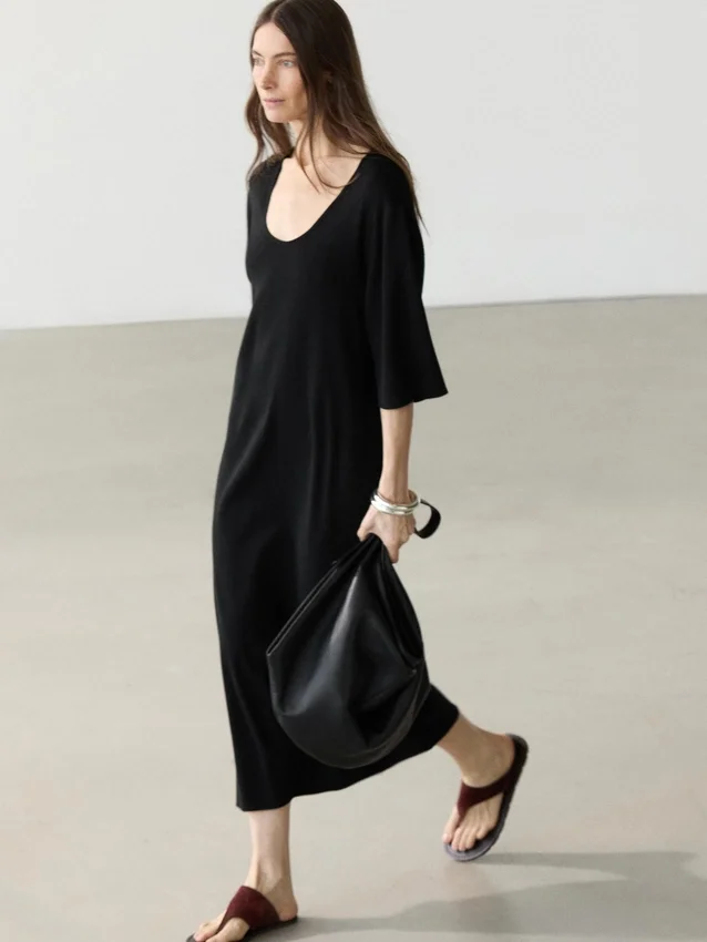 Midi-Kleid mit Ärmel-Detail Midi-Kleid mit Ärmel-Detail