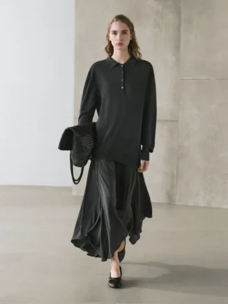 Polo-Kleid aus kontrastierendem Strick