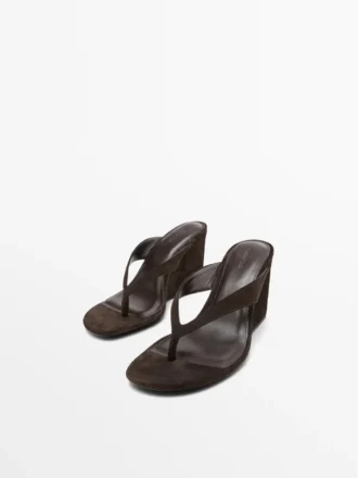 Sandalen mit Keilabsatz aus Spaltleder