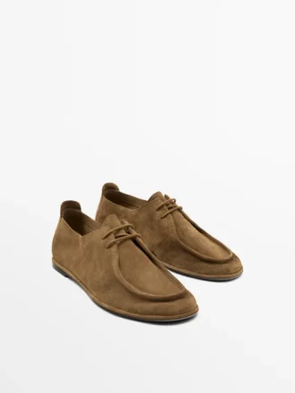 Schnürschuhe aus weichem Leder