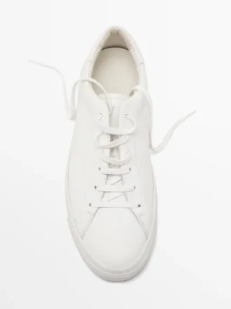 Sneaker aus Spaltvelours