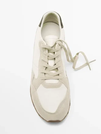 Sneaker mit kontrastierendem Rückenteil