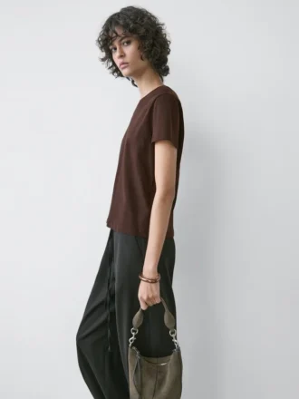 T-Shirt aus 100 % Baumwolle mit Nahtdetail