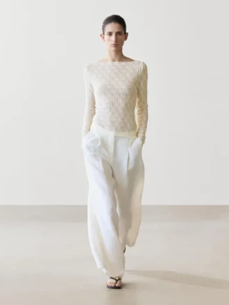 T-Shirt mit U-Boot-Ausschnitt und Spitzendetail