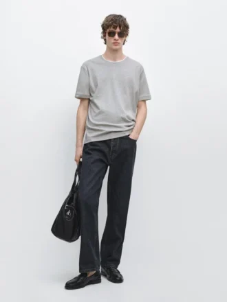 T-Shirts aus 100 % Baumwolle mit kontrastierendem Detail