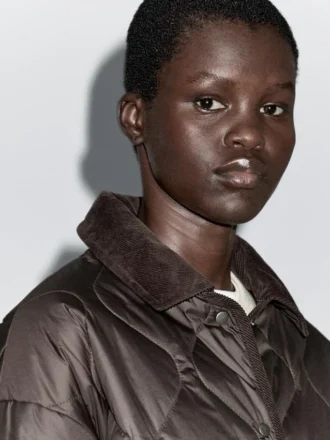 Wasserabweisende Daunenjacke mit Cord-Details