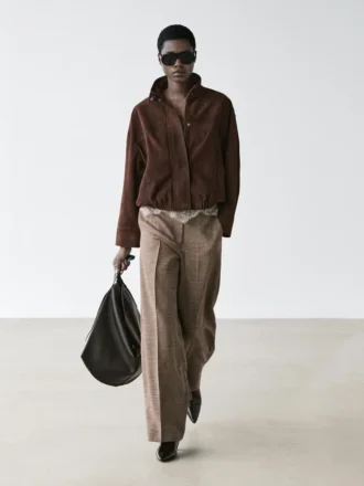 Weithalseige, voluminöse Hose aus Wollmischung